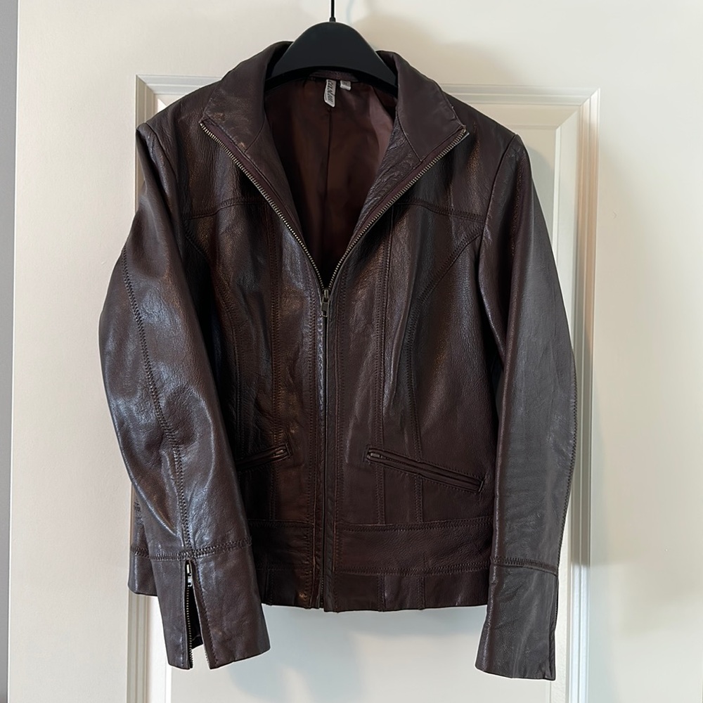 Brown leather jacket with stitch detail XS